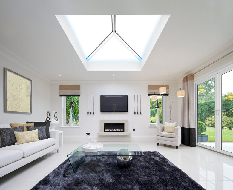 roof lantern styles: living room with roof lantern