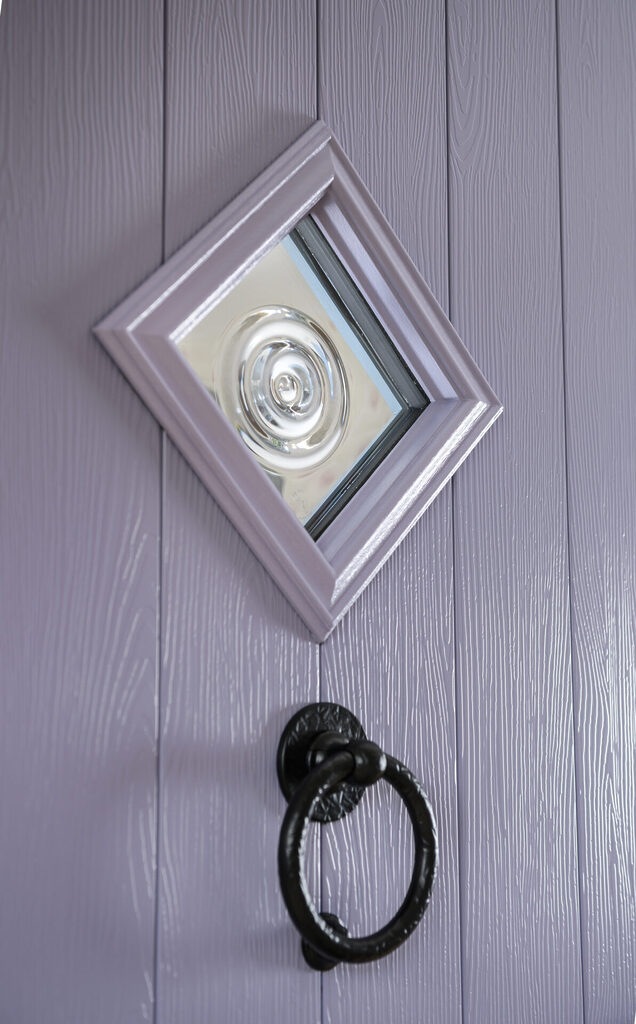_0000397 | GFD Homes door wreath: door zoomed in to show glazing and knocker