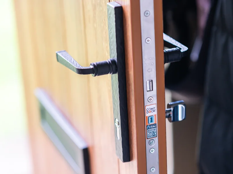 Composite door high-security multipoint lock