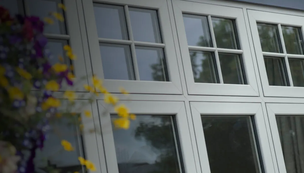 Laminated safety glass close-up