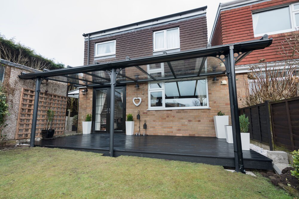 Image of a glazed canopy